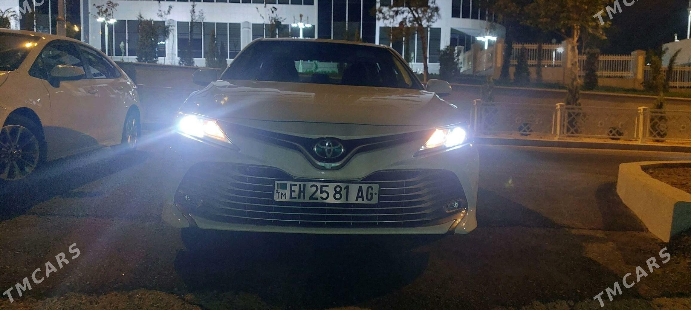 Toyota Camry 2018 - 300 000 TMT - Köşi - img 4