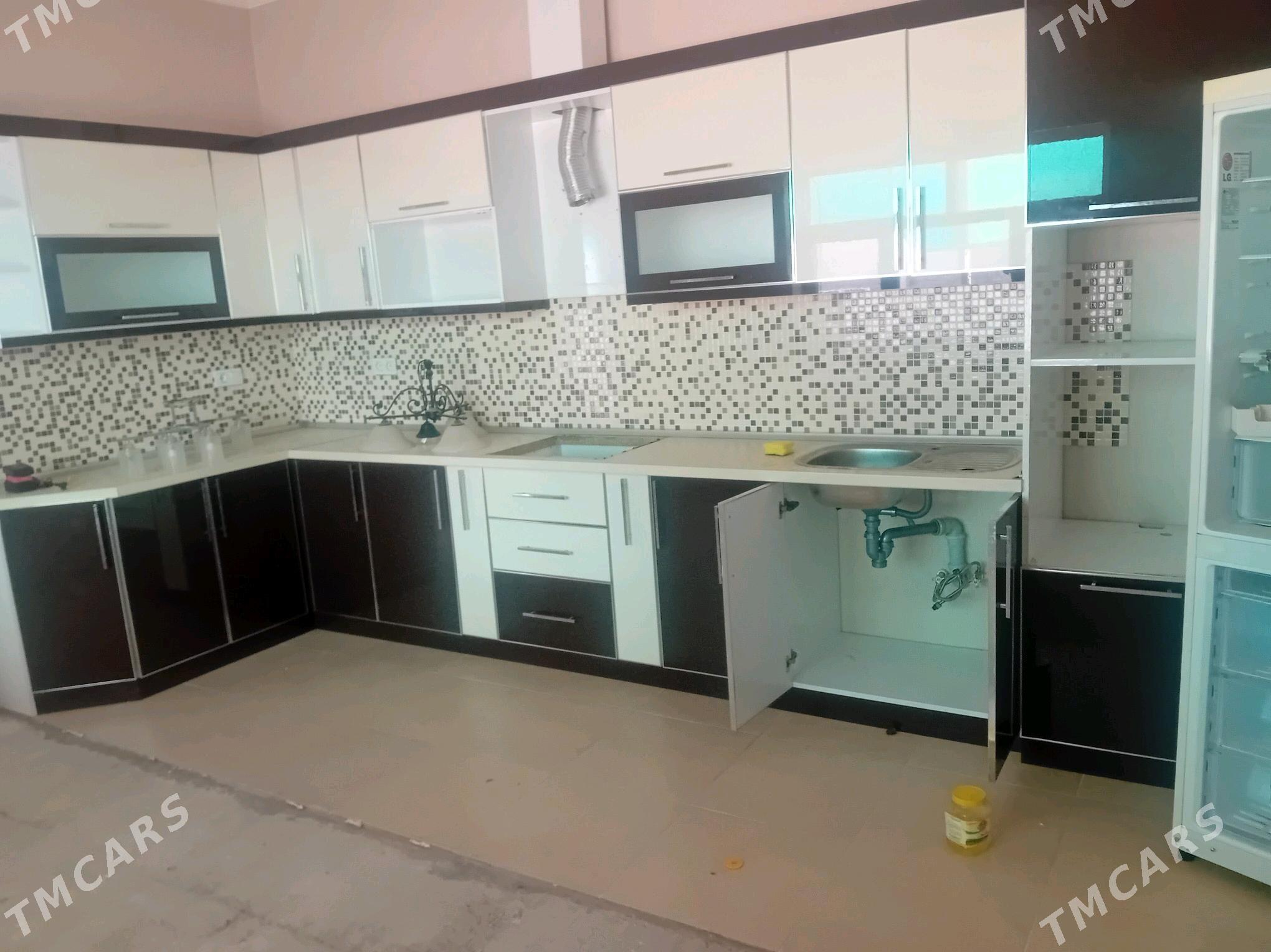 kuhny garnatur - Ak bugdaý etraby - img 3