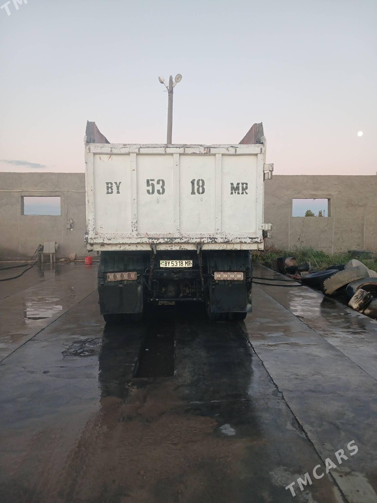 Kamaz 6520 2011 - 350 000 TMT - Мары - img 4