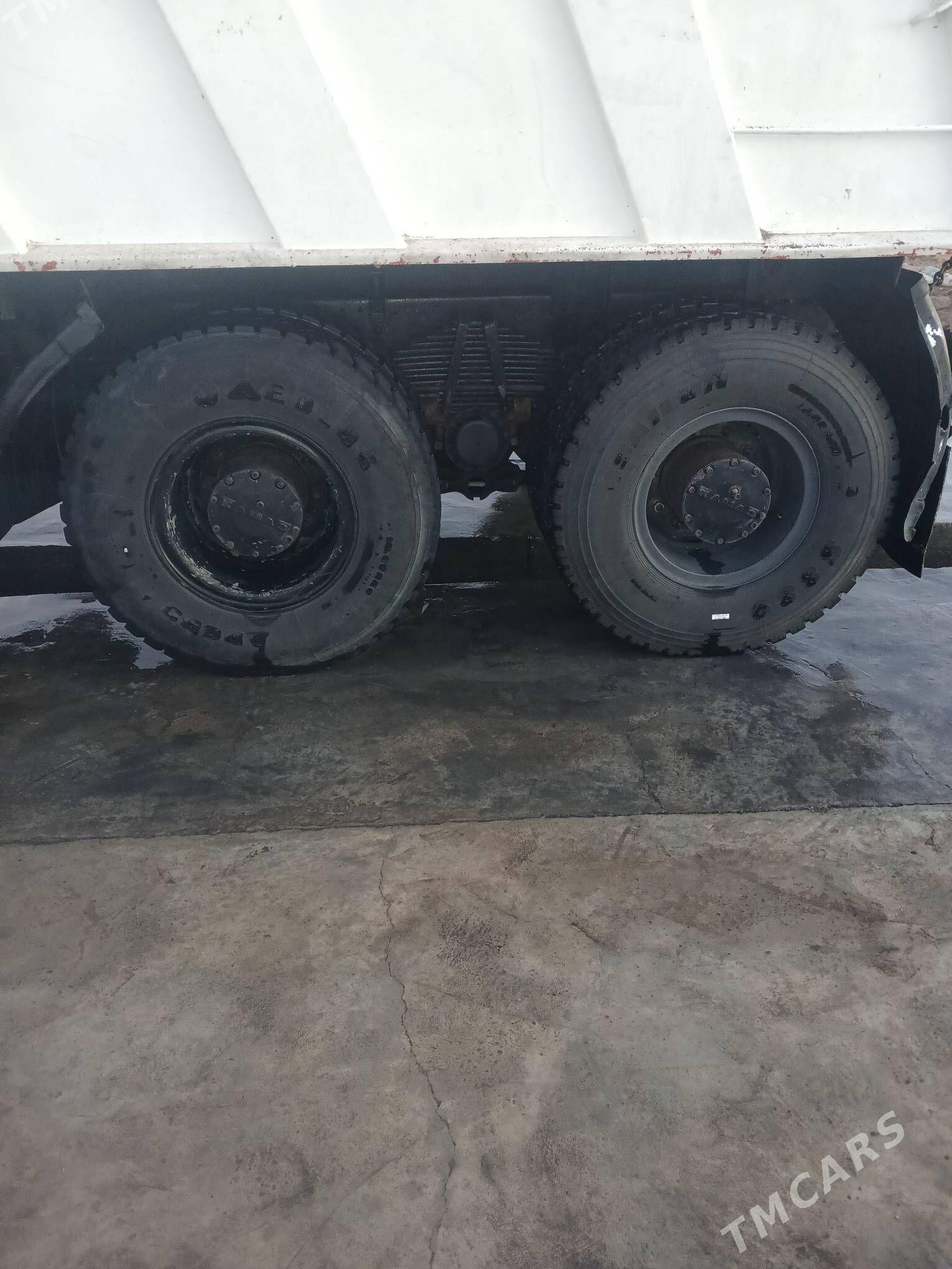 Kamaz 6520 2011 - 350 000 TMT - Мары - img 9
