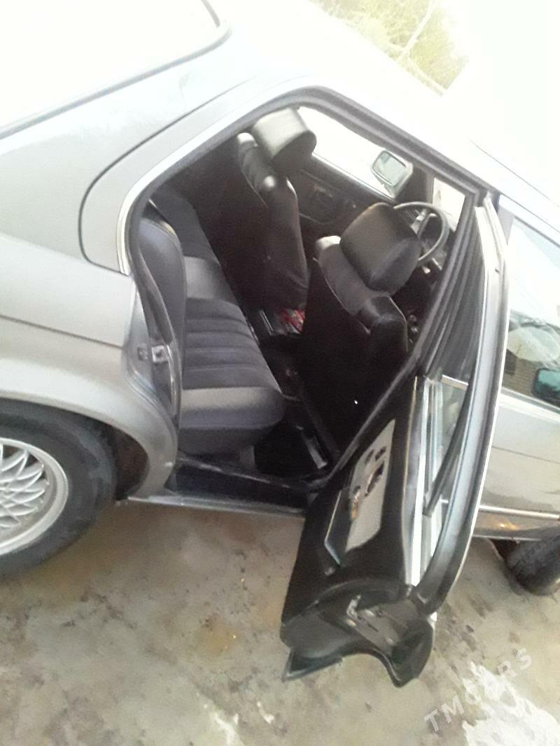 BMW 325 1985 - 20 000 TMT - Сакар - img 3