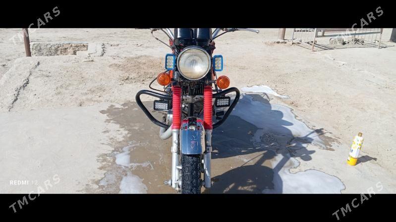 Iž Planeta 5 2019 - 8 000 TMT - Etrek - img 2