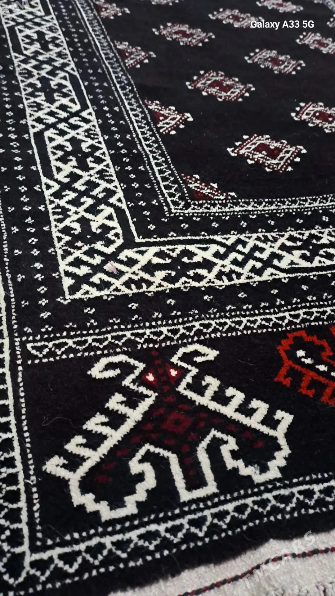 Yomut gara haly - Aşgabat - img 2