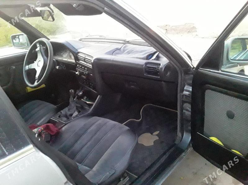 BMW 325 1985 - 20 000 TMT - Сакар - img 2