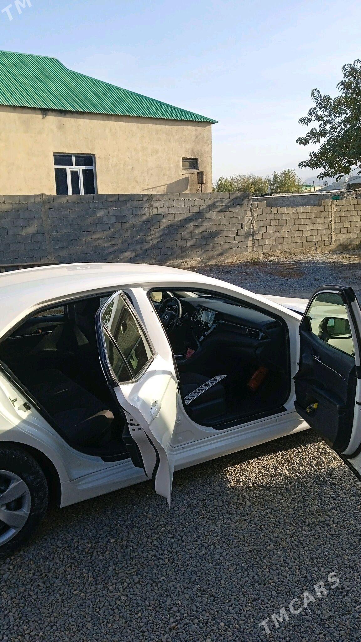 Toyota Camry Hybrid 2021 - 230 000 TMT - Aşgabat - img 5