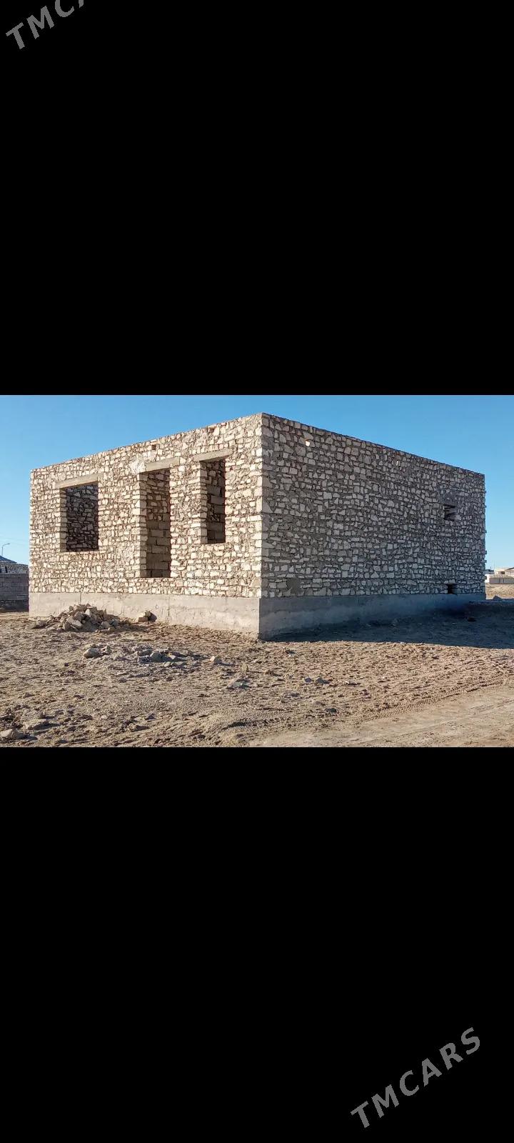 Esengulyñ ozunde jay - Esenguly - img 1