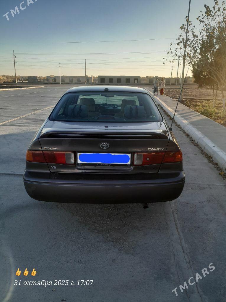 Toyota Camry 2000 - 150 000 TMT - Кёнеургенч - img 4