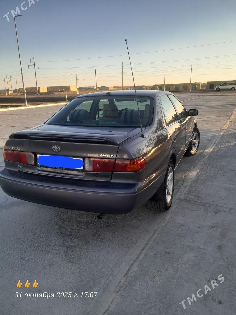 Toyota Camry 2000 - 150 000 TMT - Кёнеургенч - img 3
