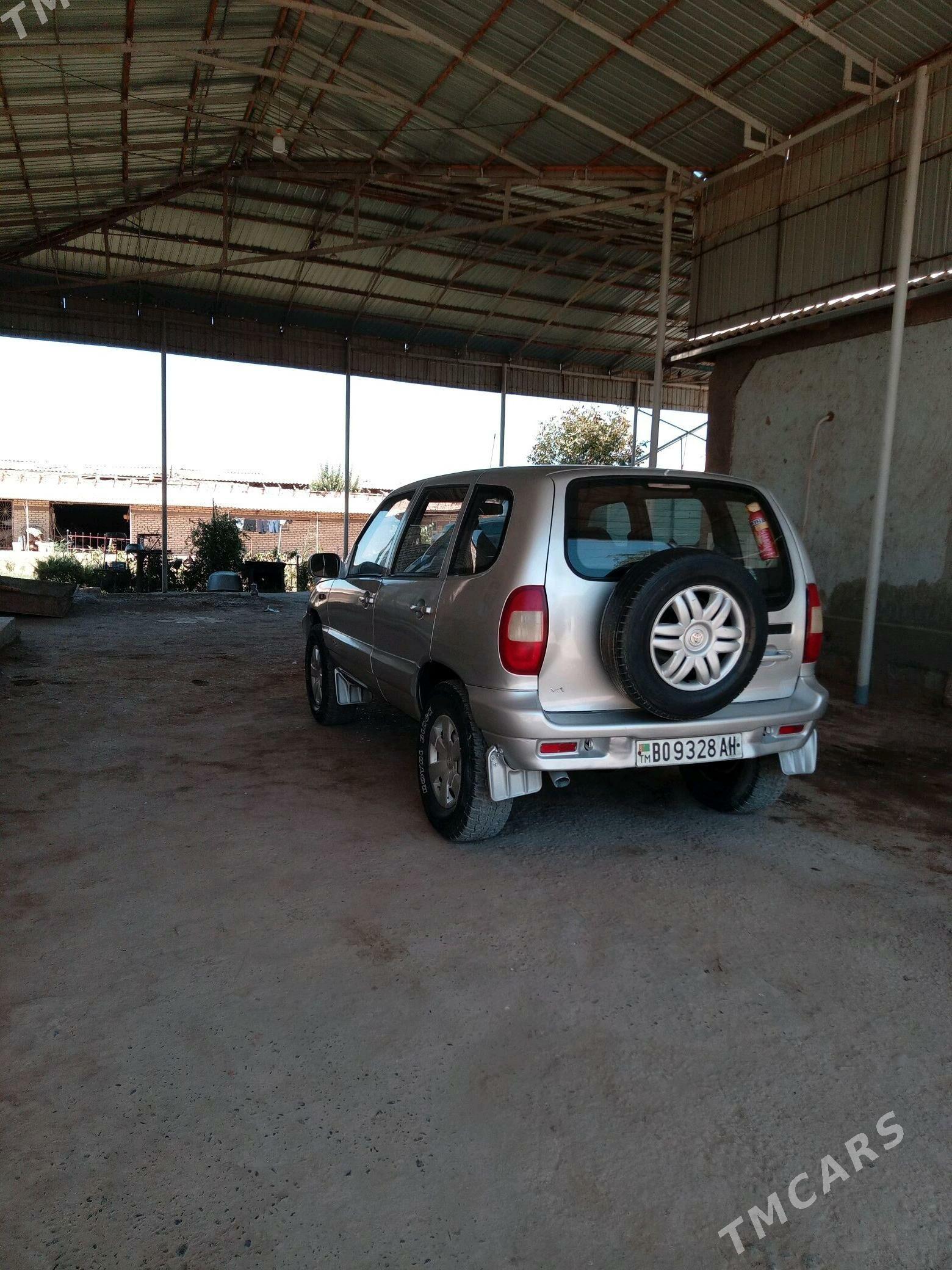 Lada Niva 2005 - 80 000 TMT - Теджен - img 1