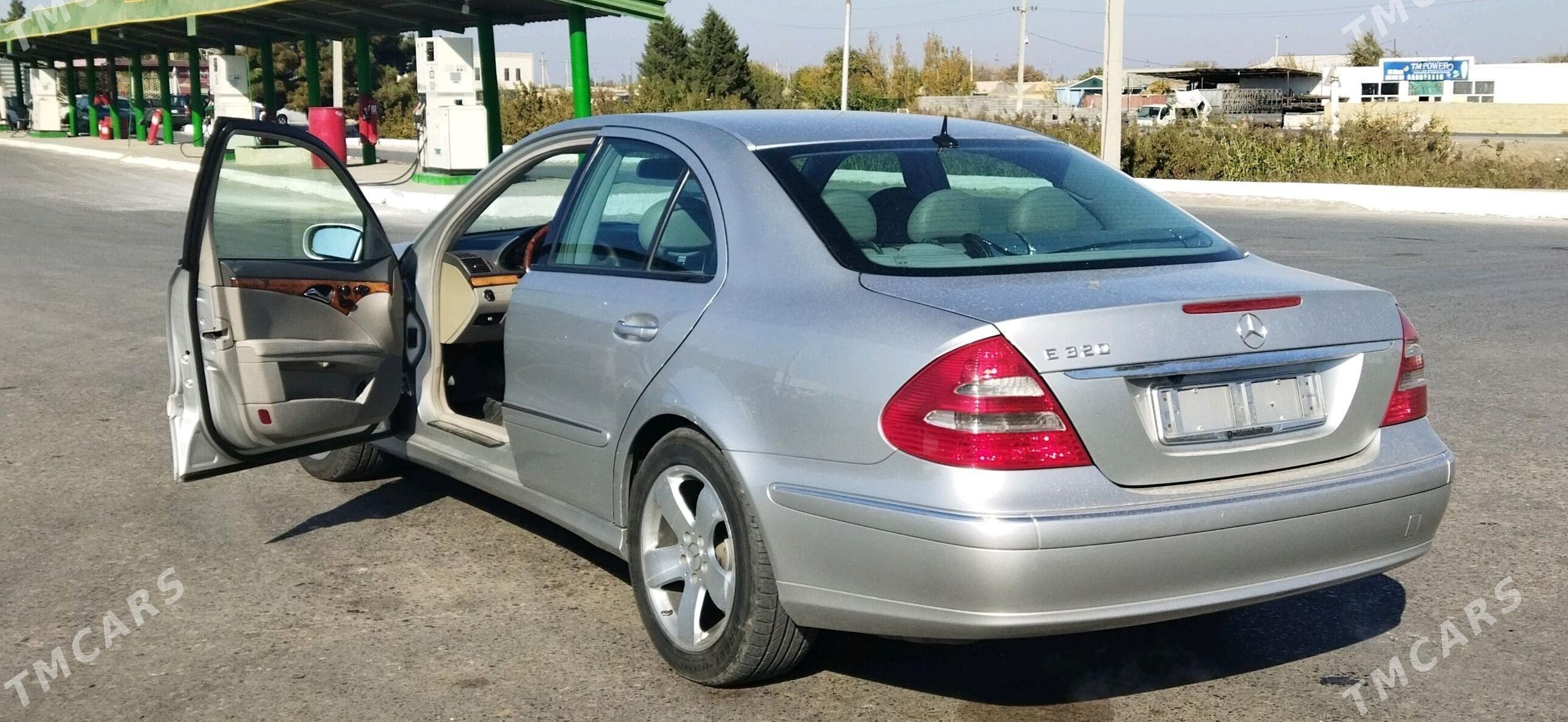 Mercedes-Benz E320 2003 - 170 000 TMT - Dänew - img 5