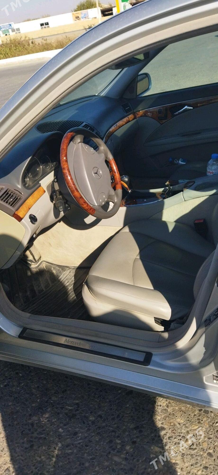 Mercedes-Benz E320 2003 - 170 000 TMT - Dänew - img 9