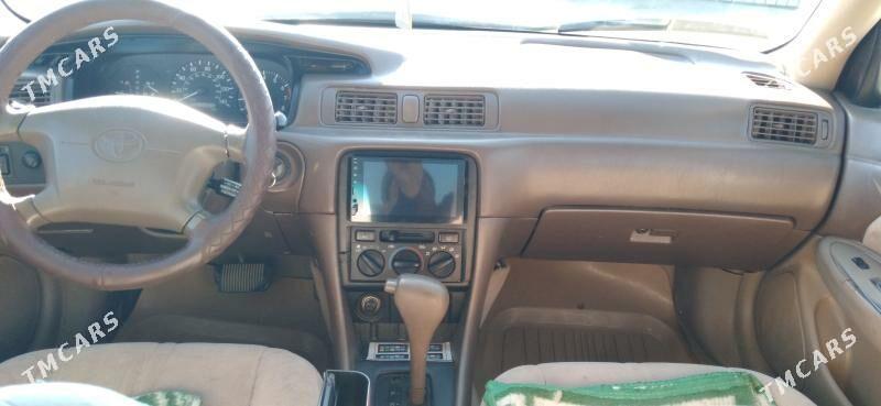 Toyota Camry 1998 - 120 000 TMT - Халач - img 1