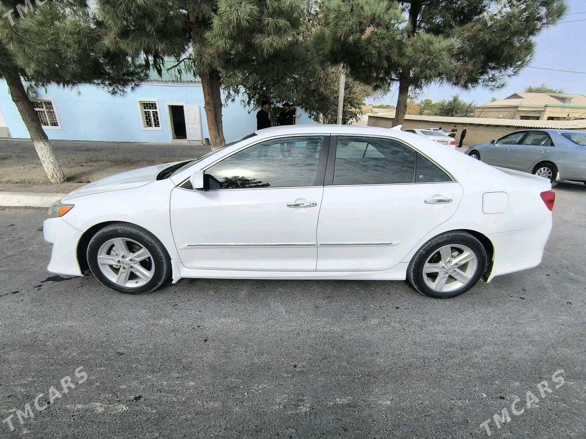 Toyota Camry 2013 - 225 000 TMT - етр. Туркменбаши - img 4
