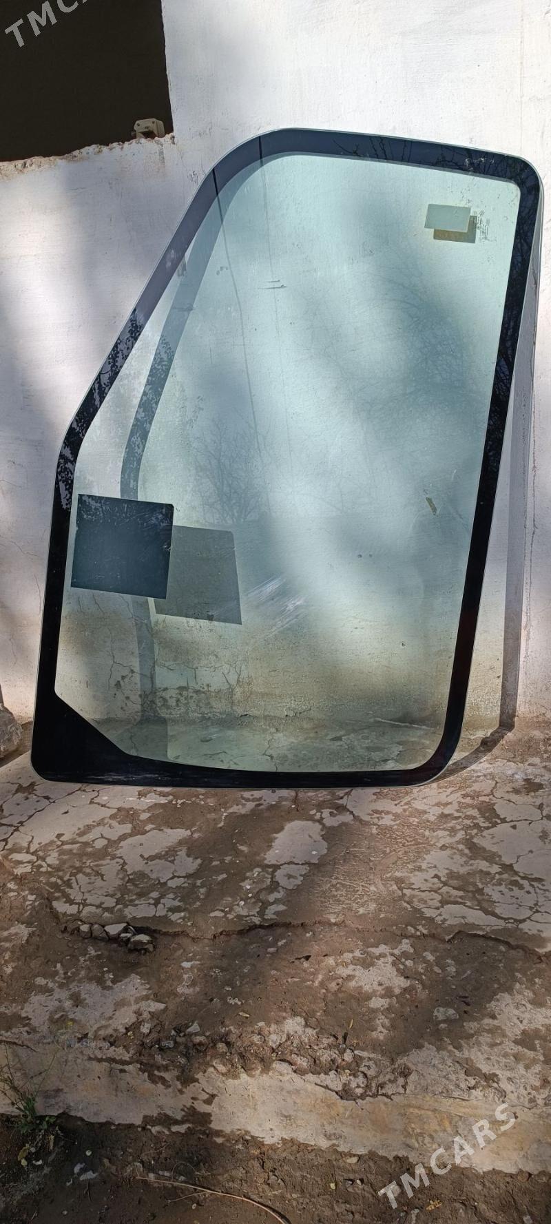 Трактор: стекло - Türkmenabat - img 3