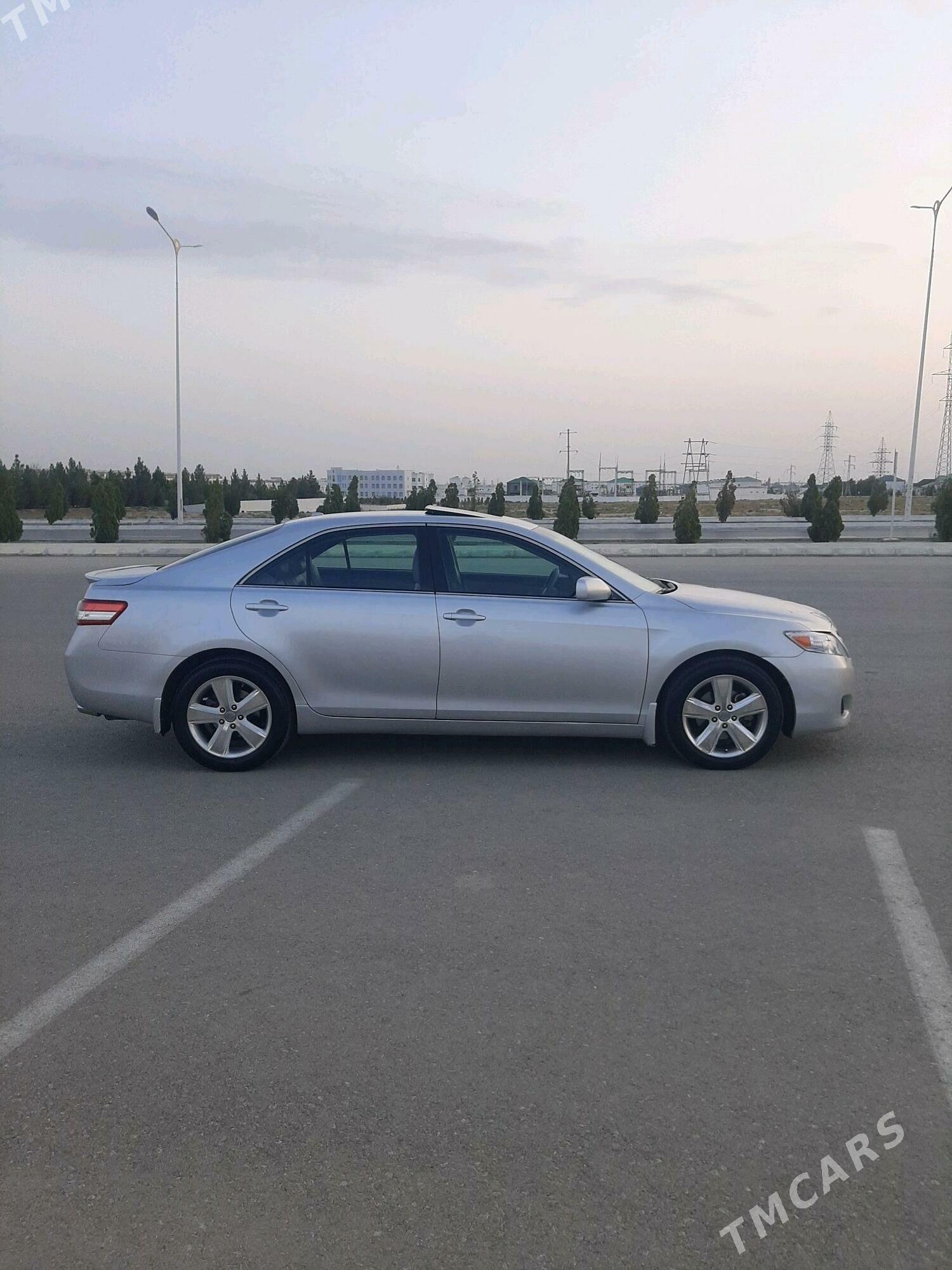Toyota Camry 2010 - 210 000 TMT - Балканабат - img 3