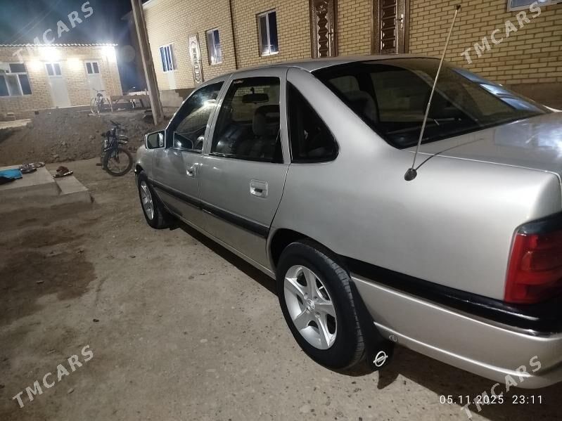 Opel Vectra 1992 - 53 000 TMT - Мары - img 4