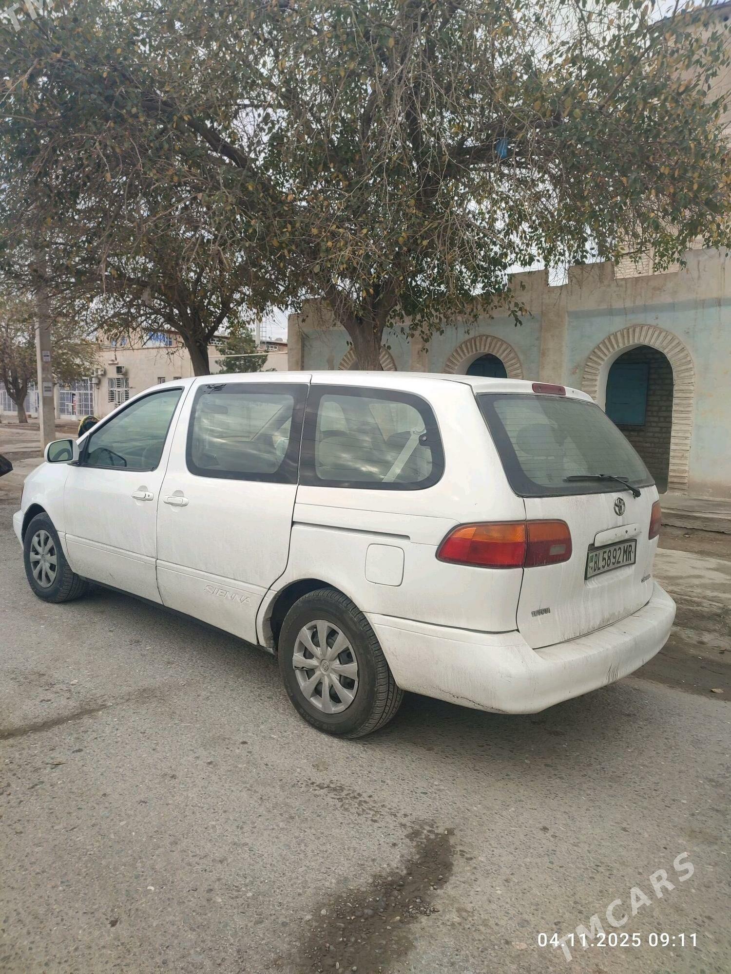 Toyota Sienna 1999 - 135 000 TMT - Mary - img 3