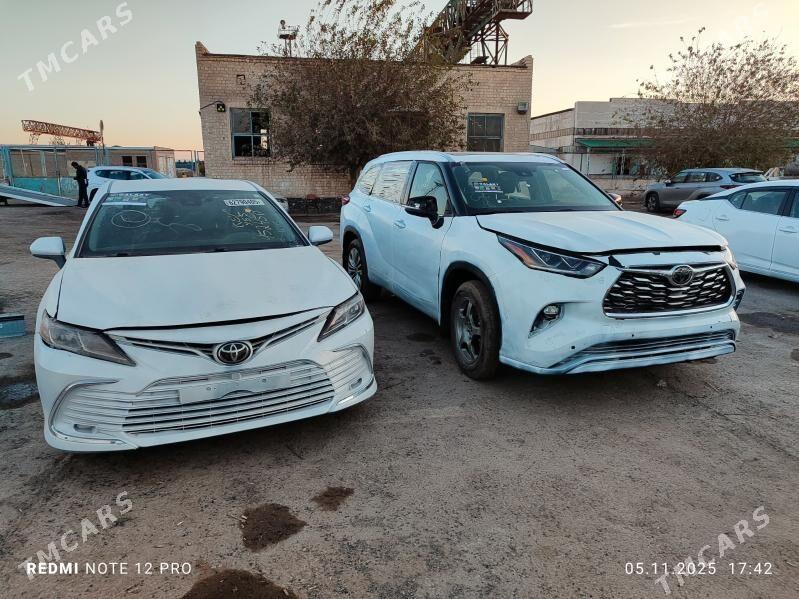 Toyota Camry 2021 - 230 000 TMT - Байрамали - img 1