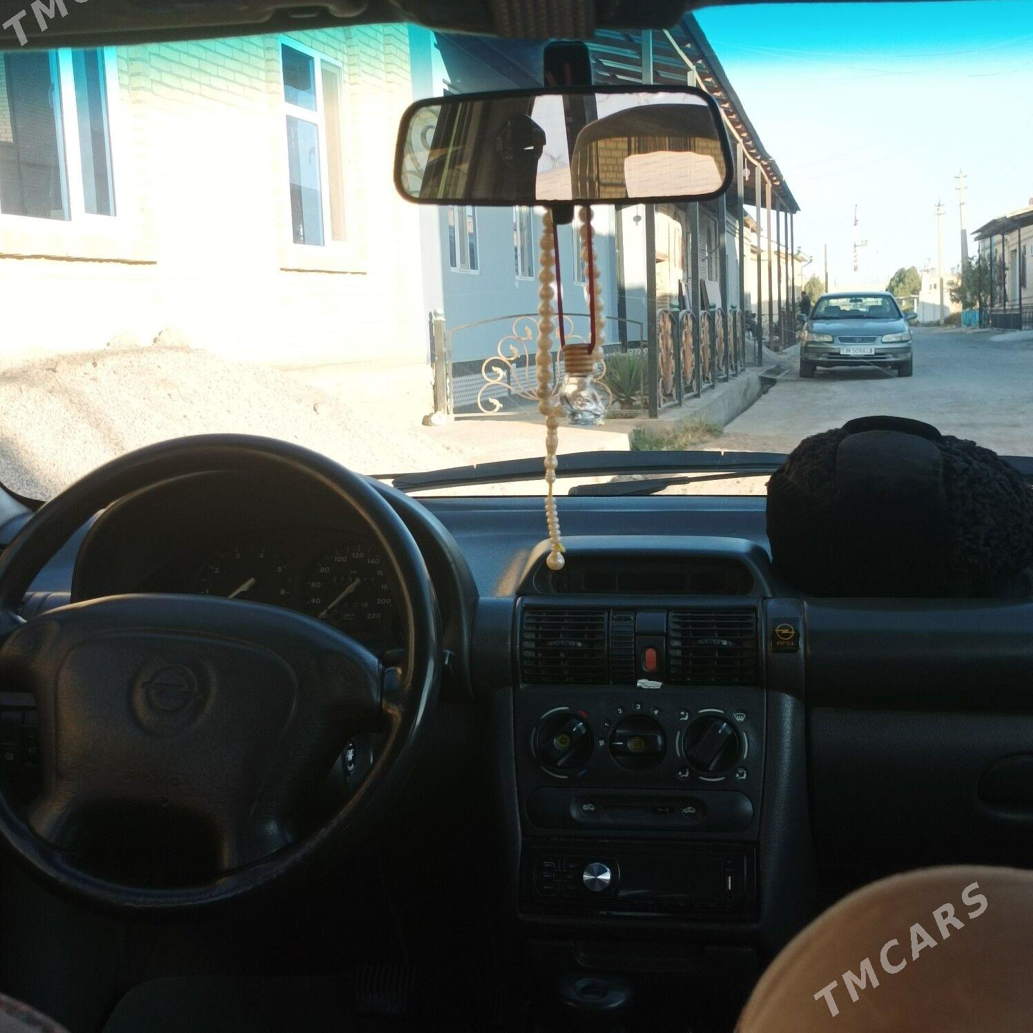 Opel Vita 1996 - 36 000 TMT - Дянев - img 4