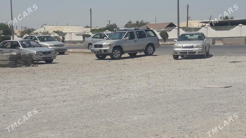 Nissan Pathfinder 2002 - 120 000 TMT - Бабадайхан - img 2