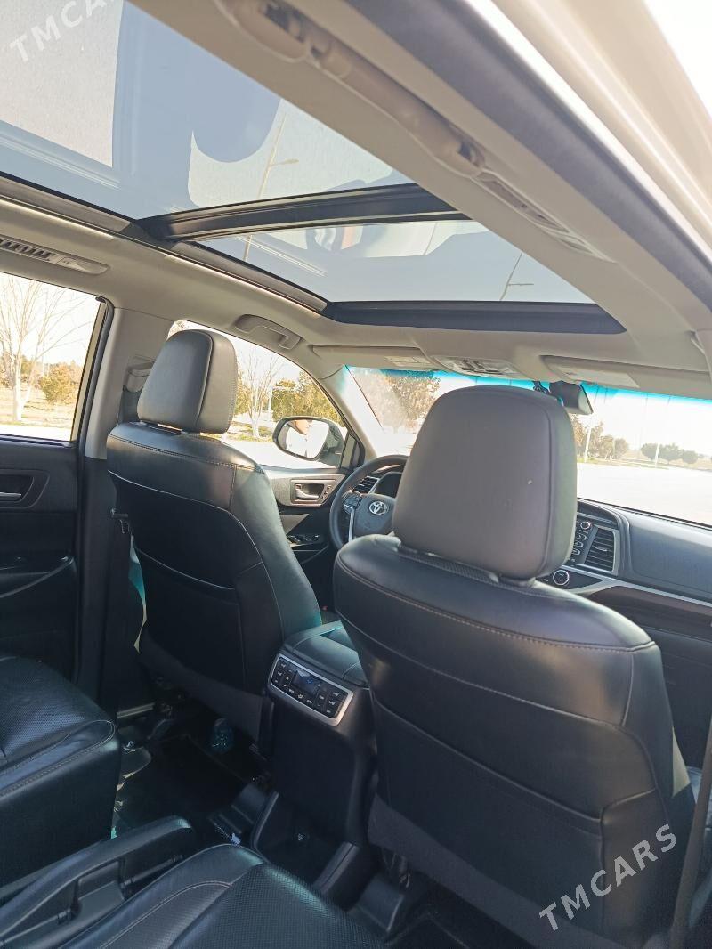Toyota Highlander 2015 - 400 000 TMT - Ak bugdaý etraby - img 2