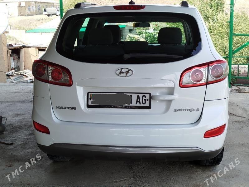 Hyundai Santa Fe 2009 - 180 000 TMT - 9 mkr - img 2