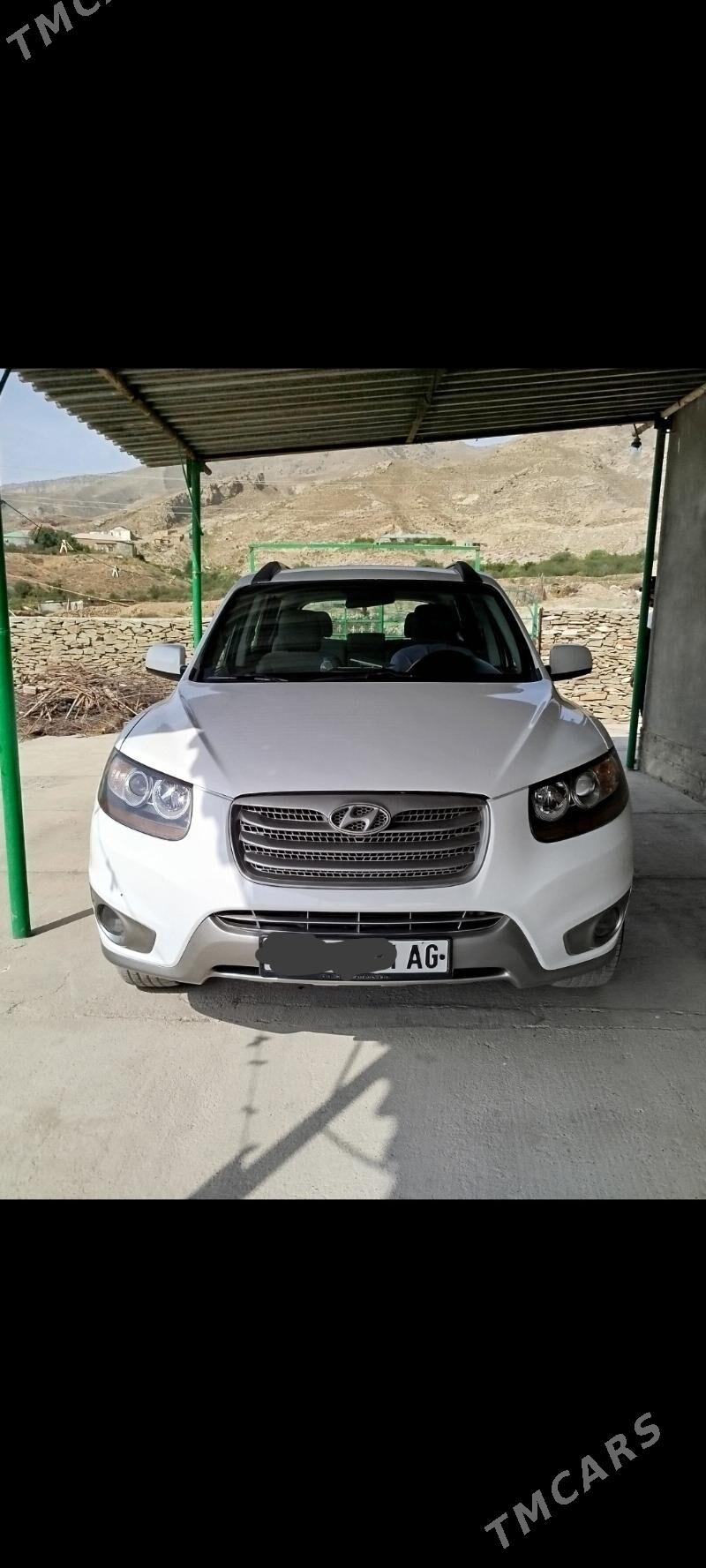 Hyundai Santa Fe 2009 - 180 000 TMT - 9 mkr - img 1