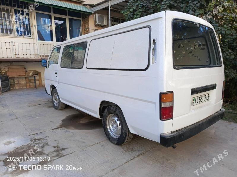 Nissan Urvan 1996 - 90 000 TMT - Türkmenabat - img 2