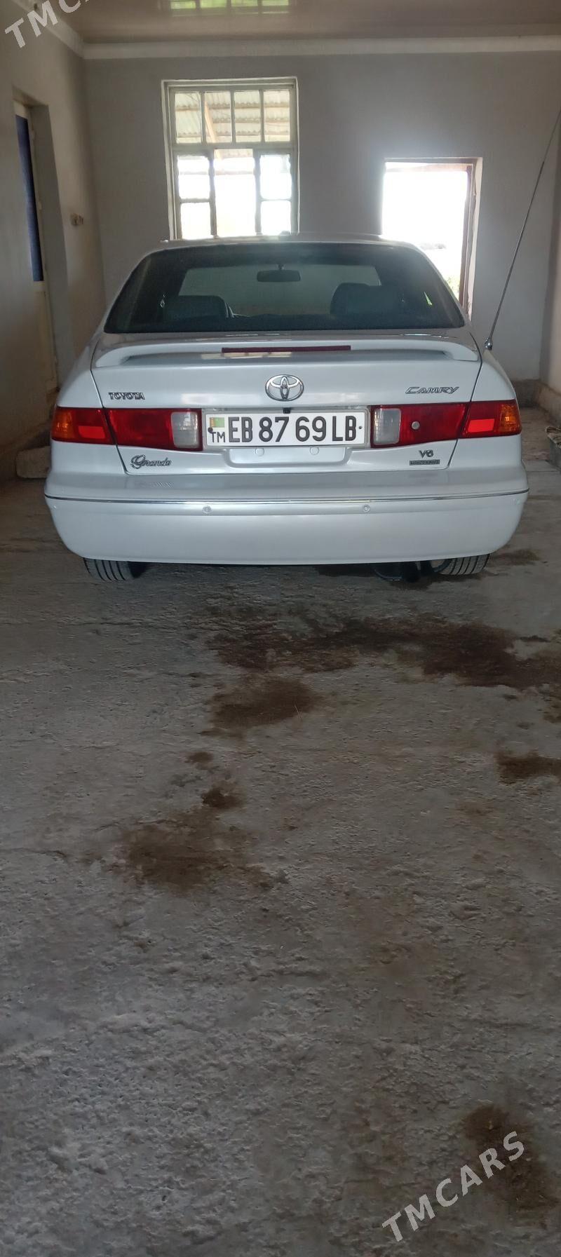 Toyota Camry 2001 - 150 000 TMT - Dänew - img 9