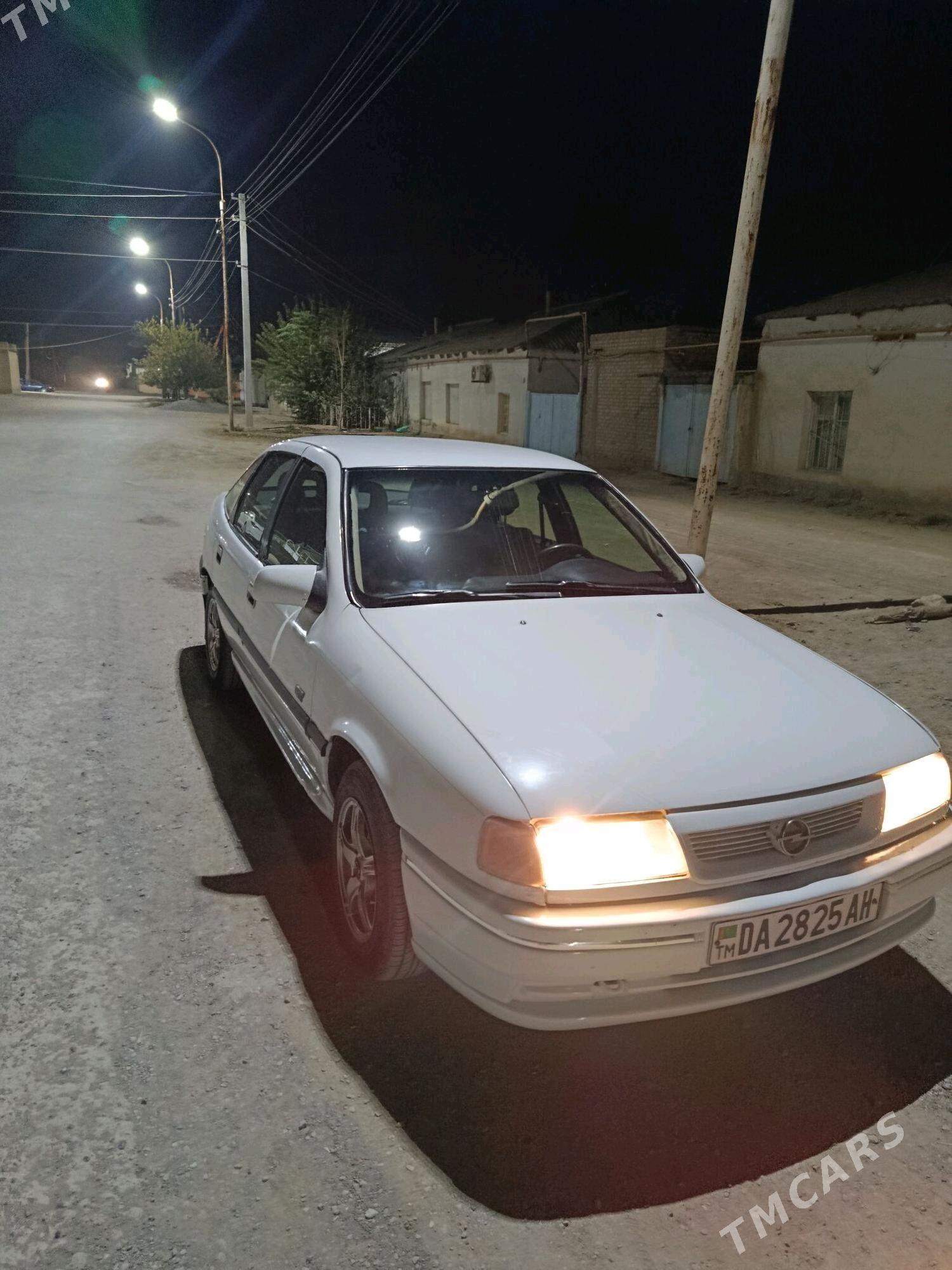 Opel Vectra 1993 - 45 000 TMT - Bäherden - img 1