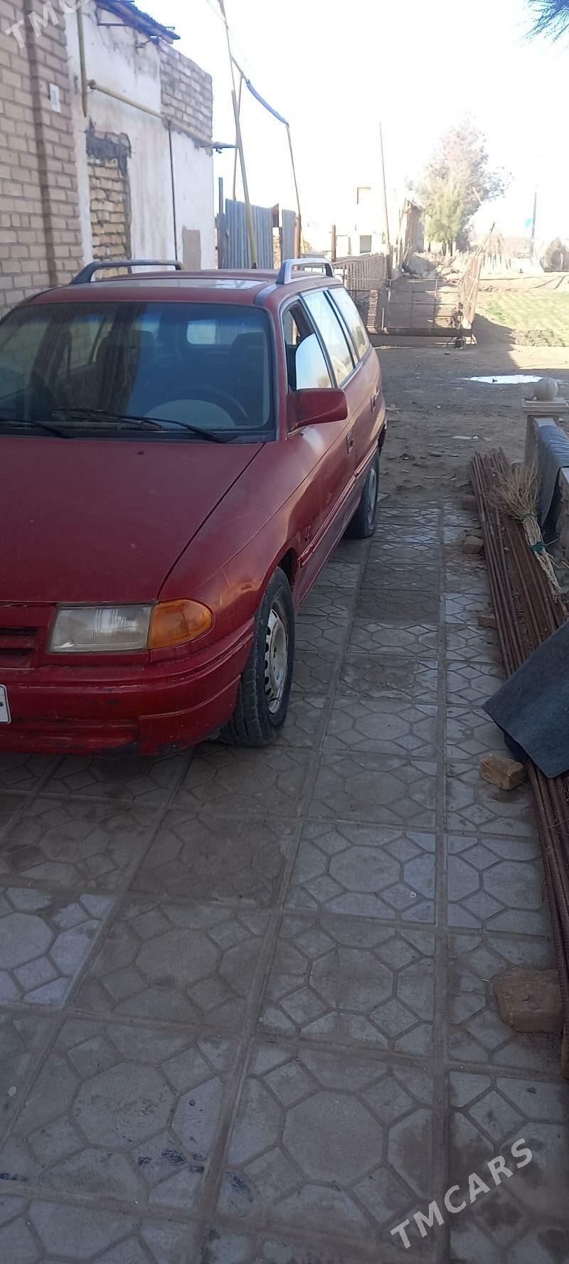 Opel Astra 1993 - 25 000 TMT - Ходжамбаз - img 1