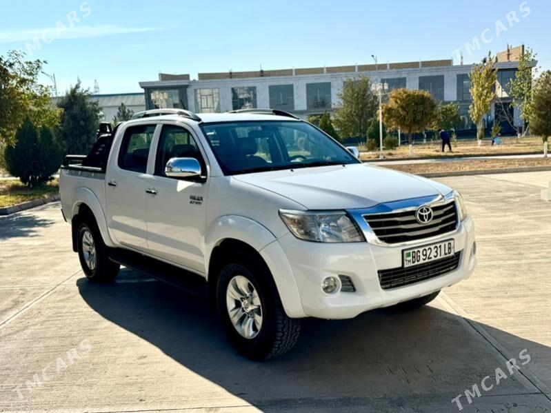 Toyota Hilux 2013 - 440 000 TMT - Туркменабат - img 5