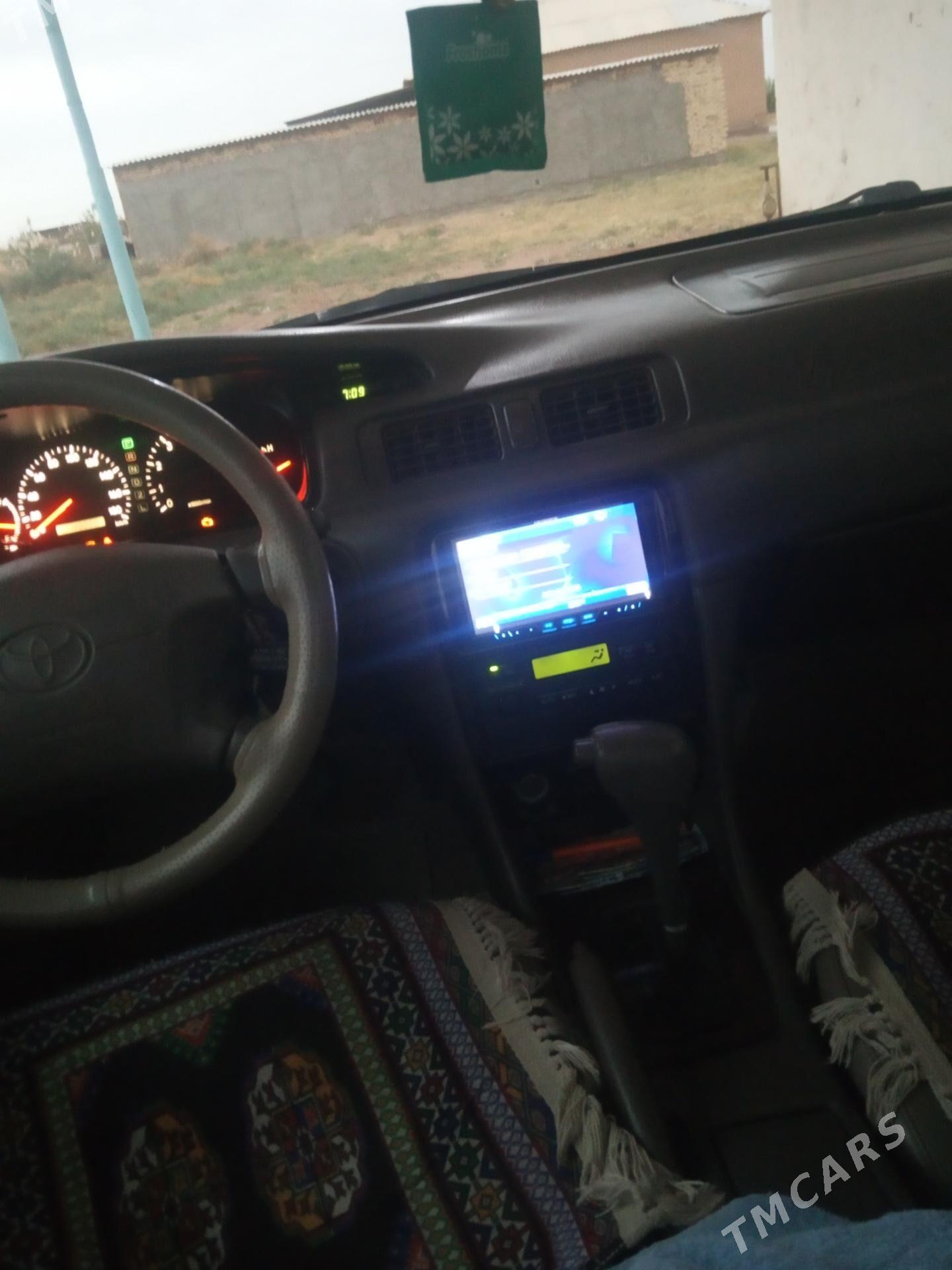 Toyota Camry 2000 - 155 000 TMT - Серахс - img 1