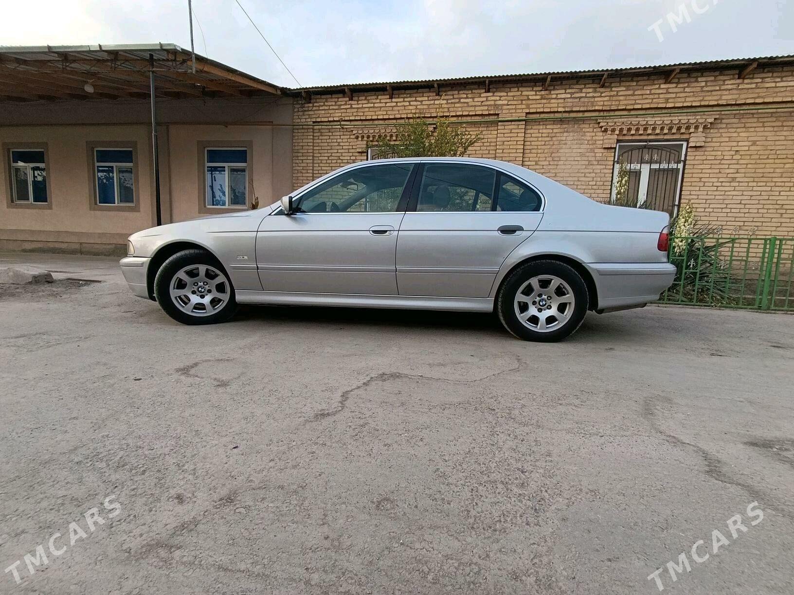 BMW E39 2001 - 87 000 TMT - Türkmenabat - img 2