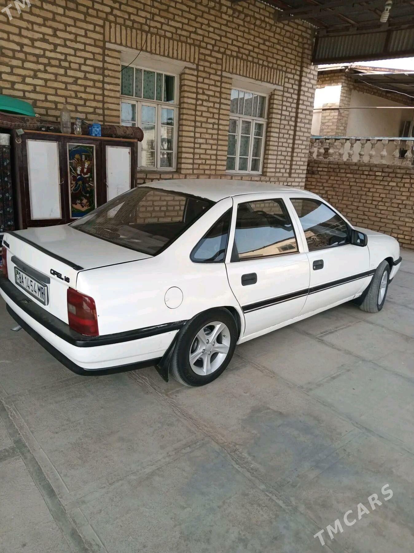 Opel Vectra 1992 - 33 000 TMT - Мары - img 3