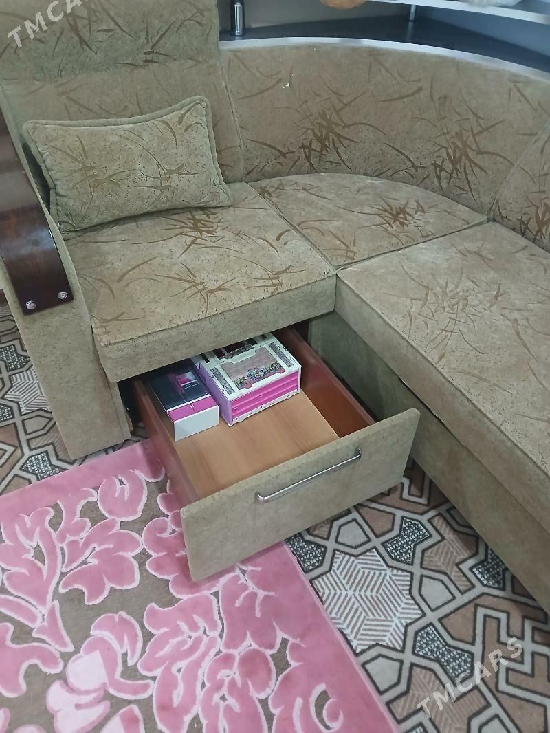ugalok diwan/уголок диван - Büzmeýin - img 3