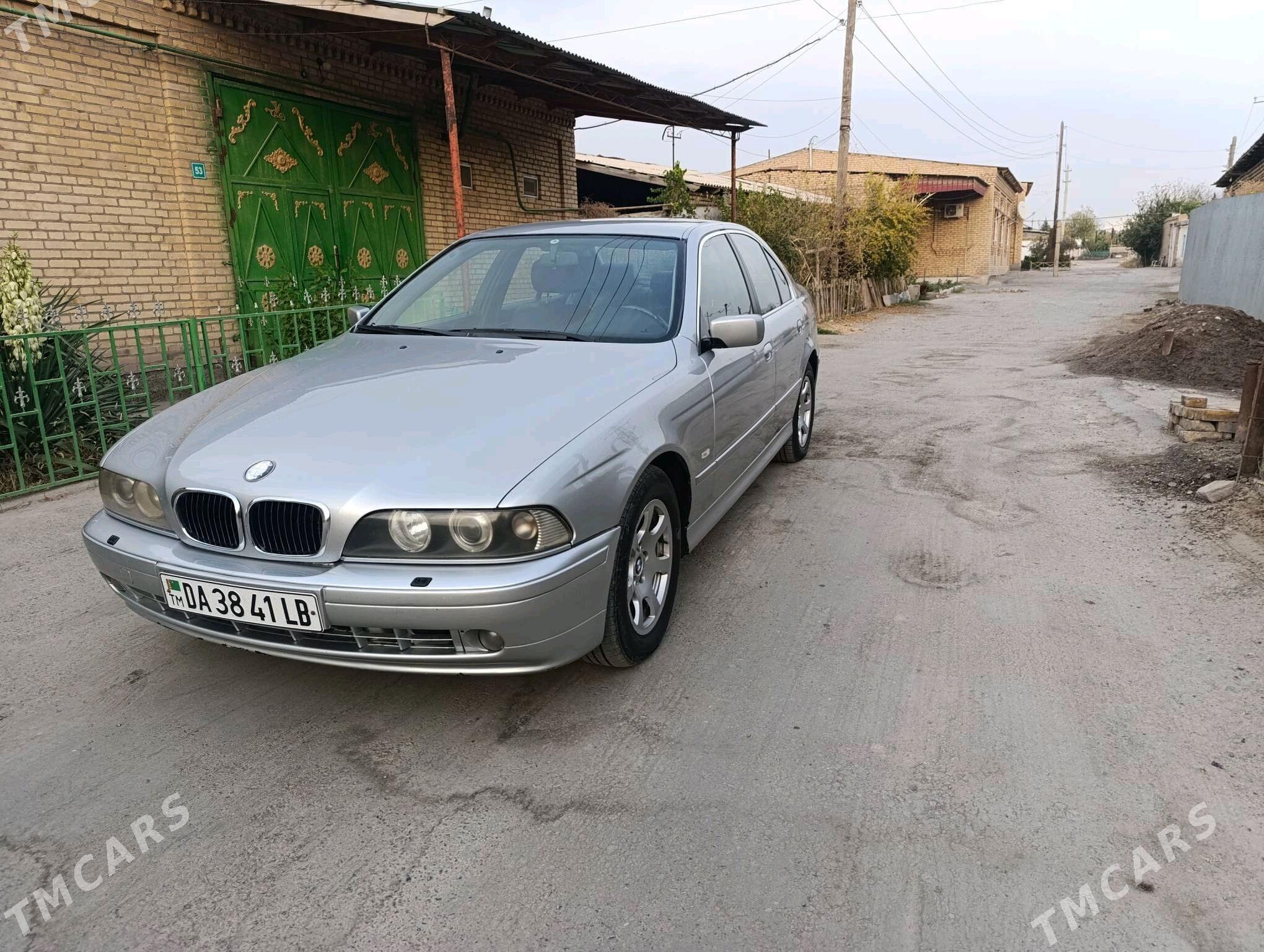 BMW E39 2001 - 87 000 TMT - Türkmenabat - img 10