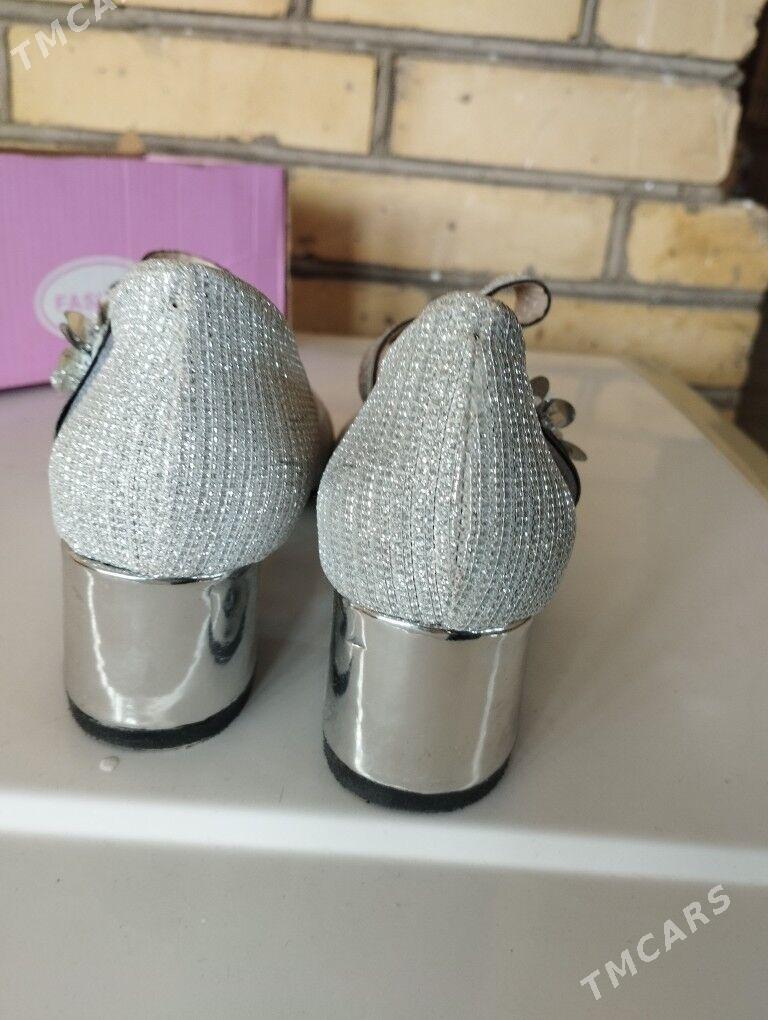 вечерний туфли - Türkmenabat - img 3