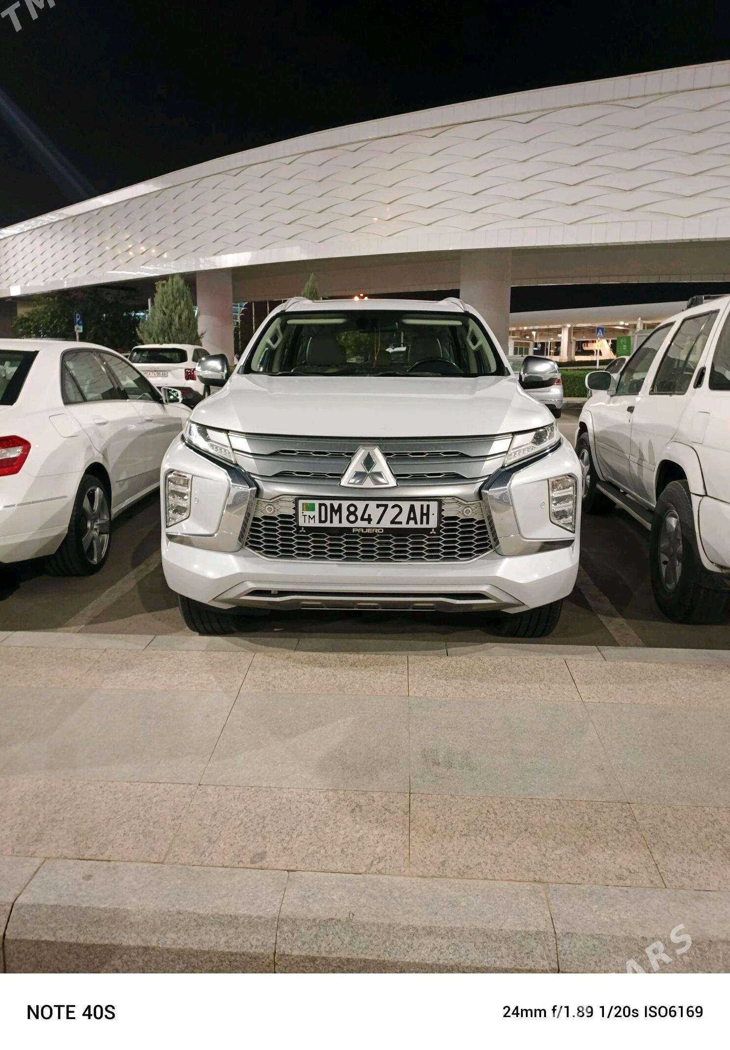 Mitsubishi Pajero 2020 - 420 000 TMT - Бузмеин - img 3