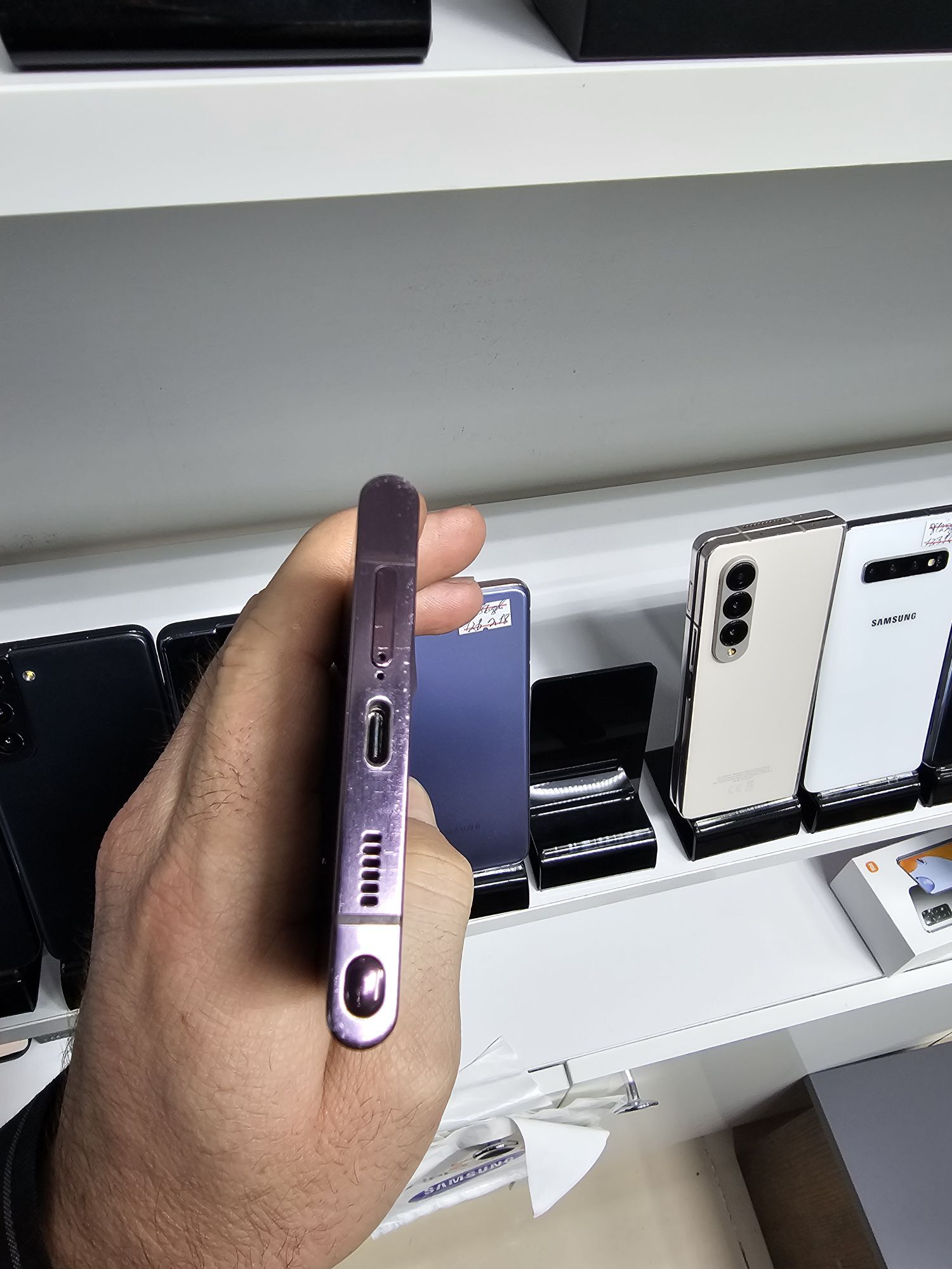 S 22 ULTRA 8/128 GB VETNAM - Garaşsyzlygyň 15 ýyllygy Söwda Merkezi - img 1