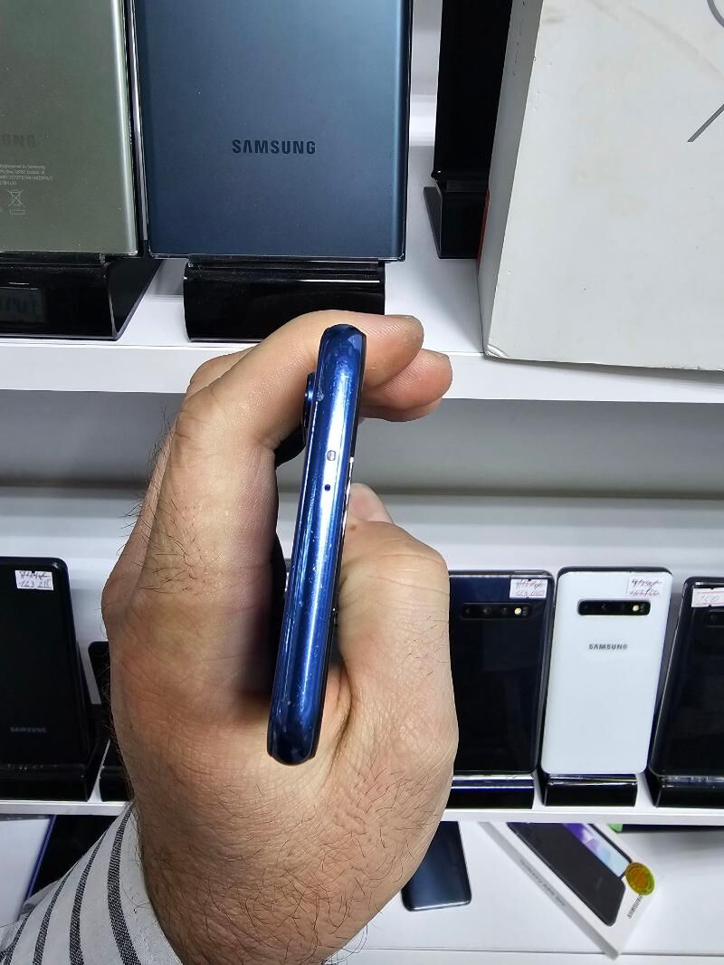 MI 9 SE 6/128 GB GLOBAL - Торговый центр "15 лет Независимости" - img 4