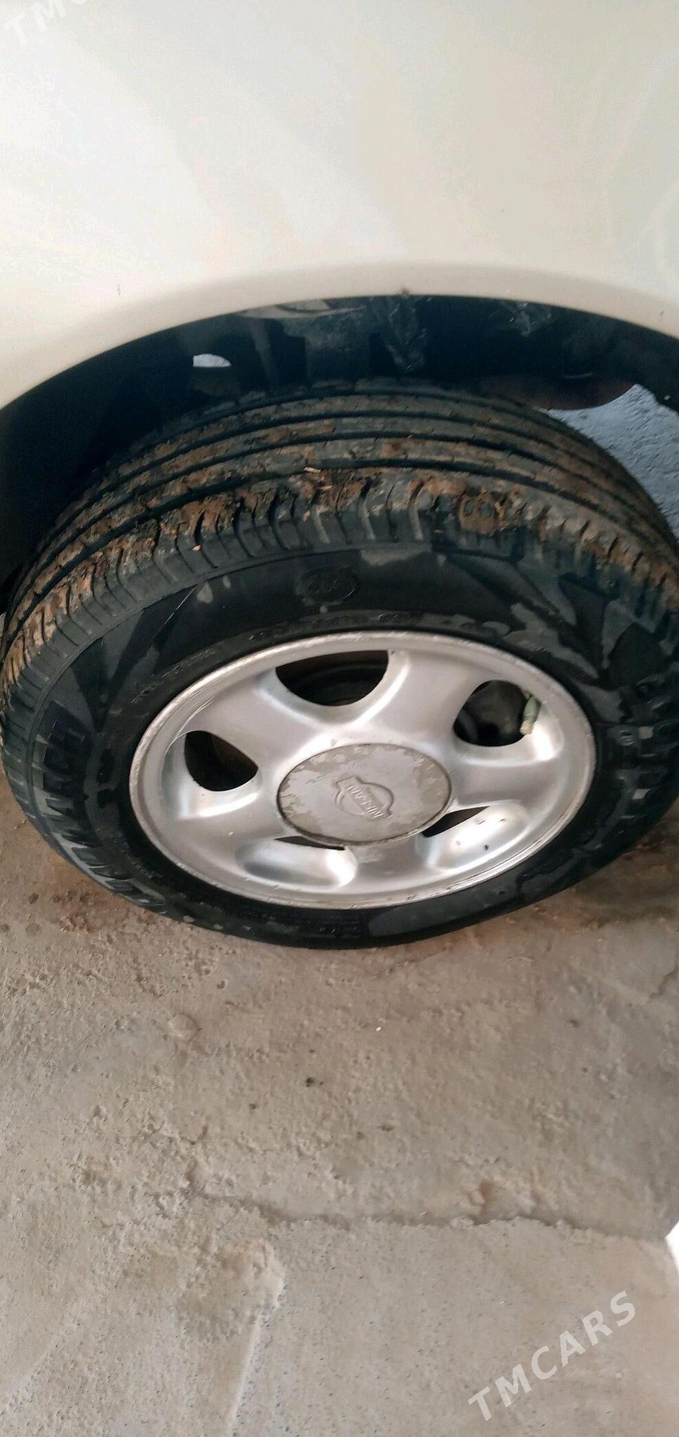 Nissan Bluebird 1996 - 7 000 TMT - Мары - img 2