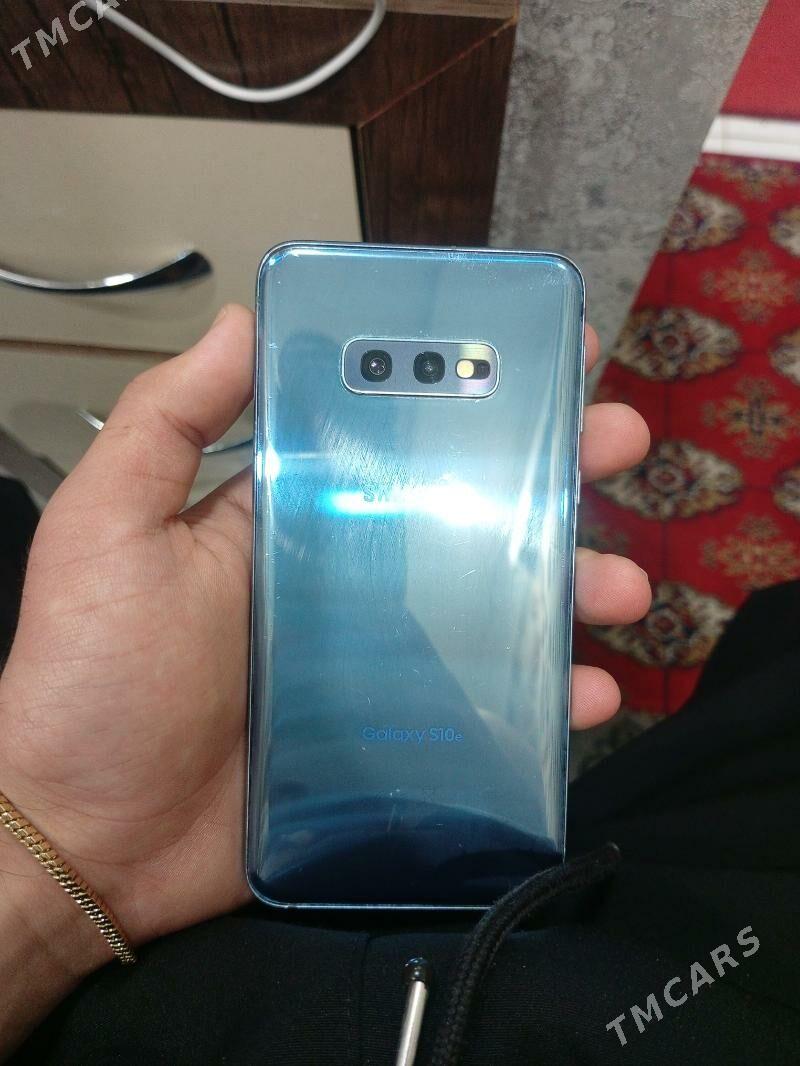 Samsung s10 e - 4 мкр - img 1