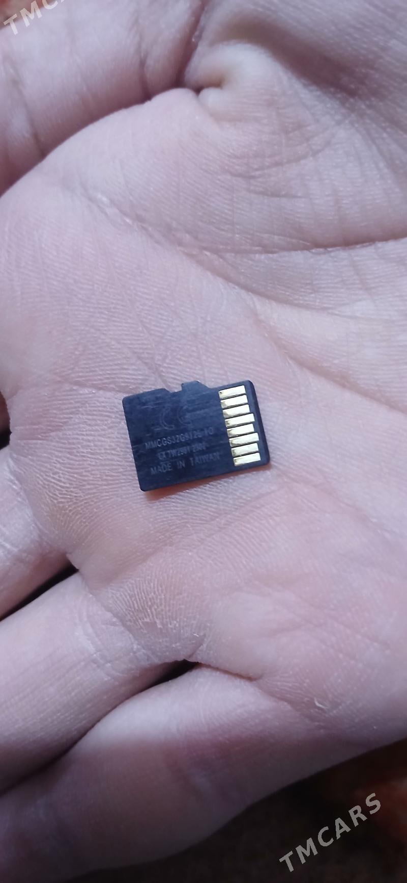 32 lik cip - Болдумсаз - img 1