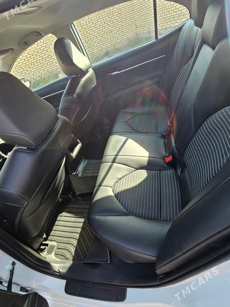 Toyota Camry 2022 - 315 000 TMT - Мары - img 7