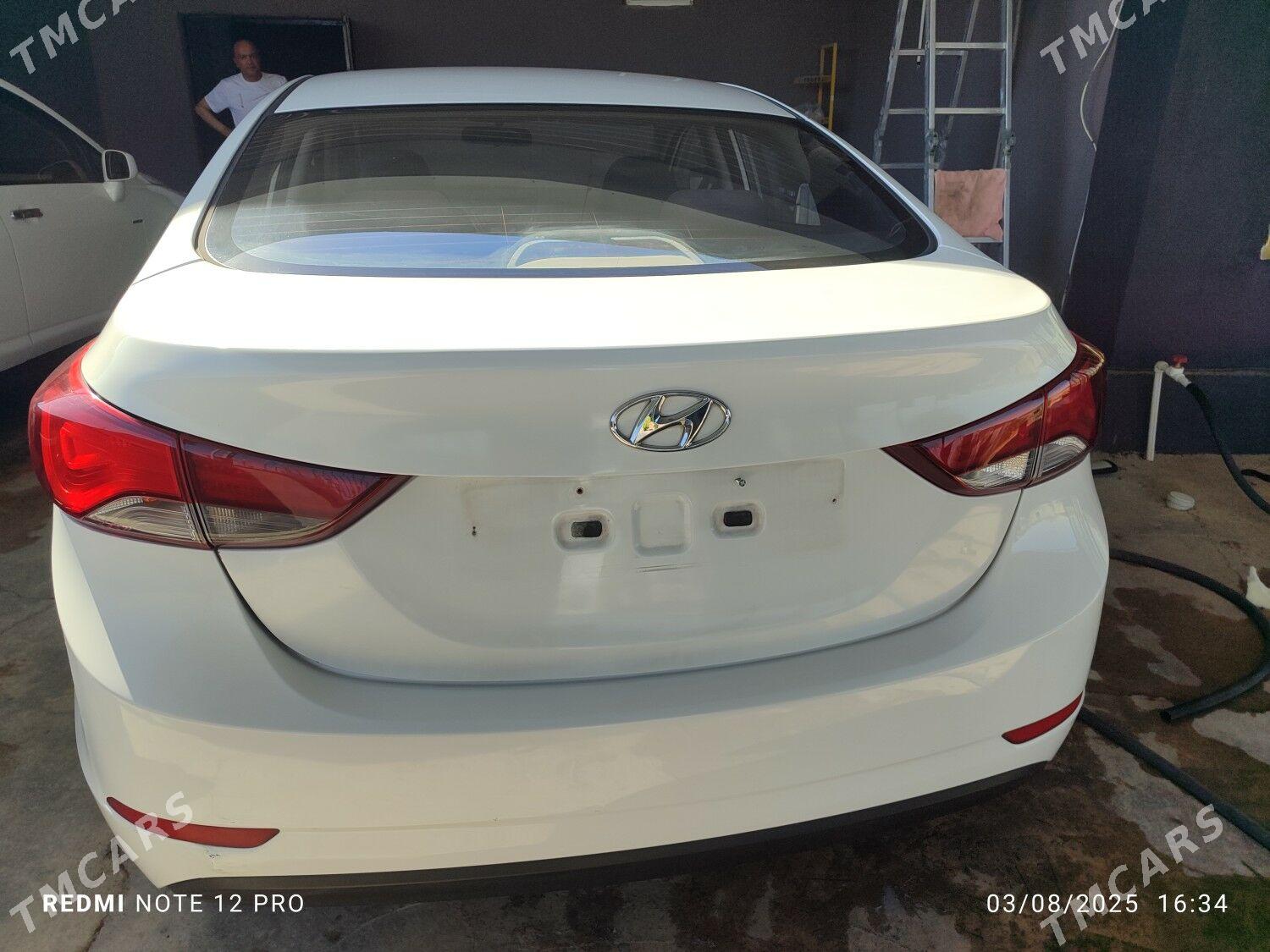 Hyundai Elantra 2014 - 160 000 TMT - Херрикгала - img 5