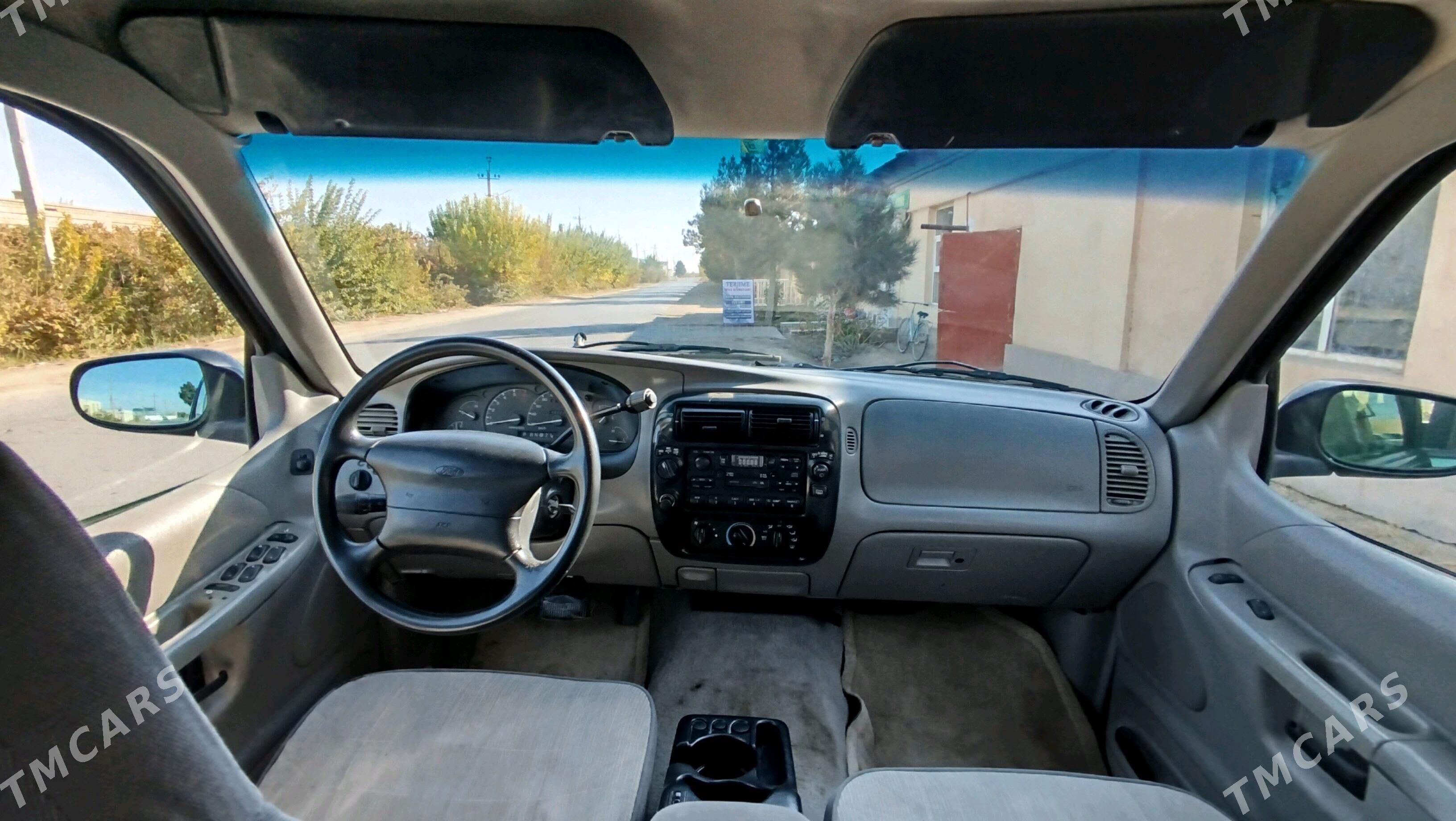Ford Explorer 1995 - 70 000 TMT - Çärjew - img 7