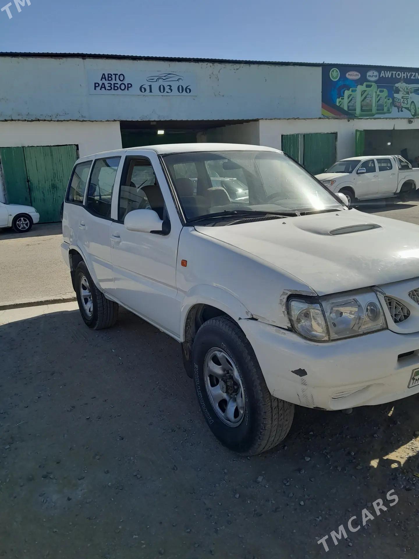 Nissan Terrano 2000 - 90 000 TMT - Köşi - img 2