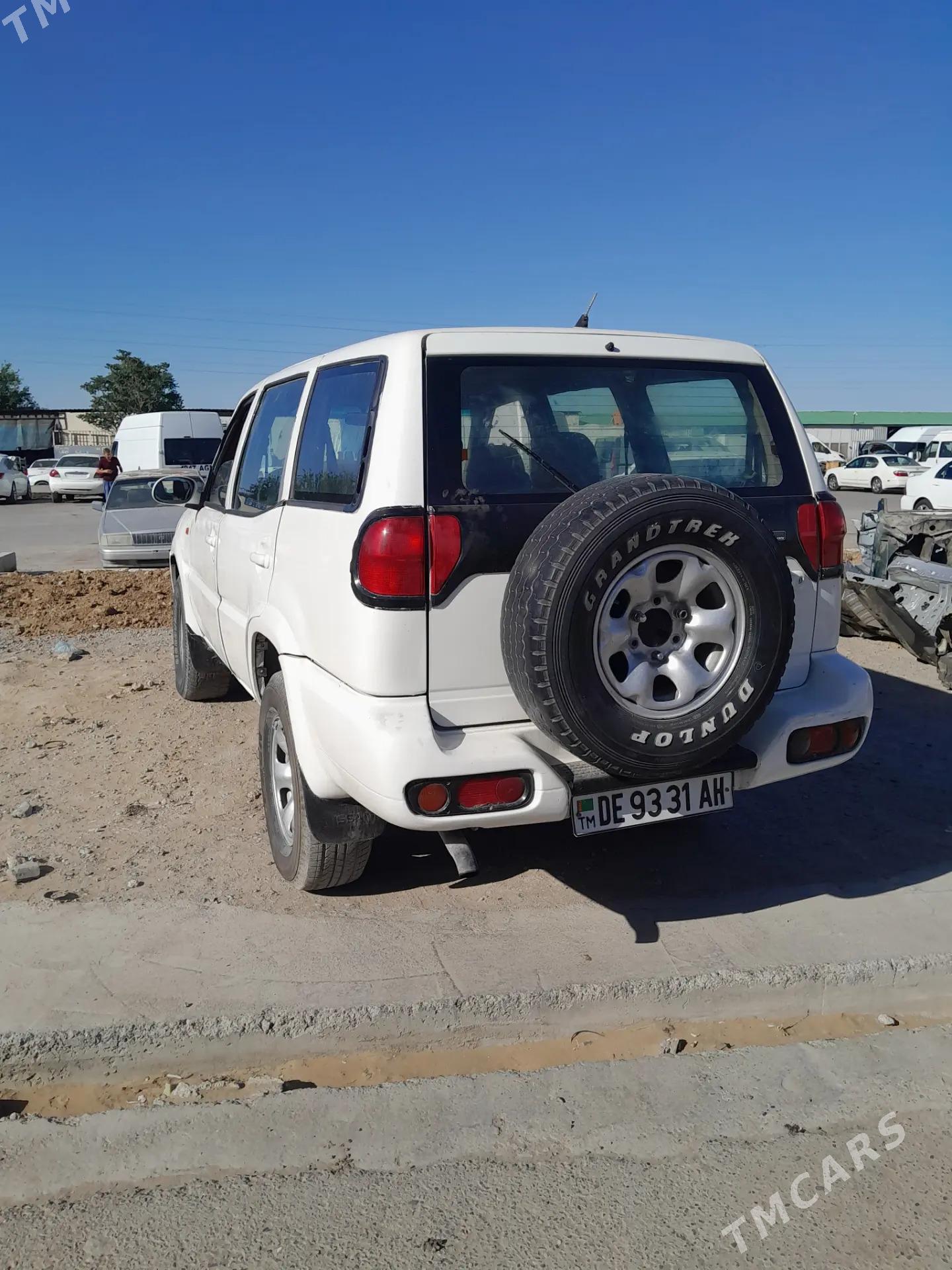 Nissan Terrano 2000 - 90 000 TMT - Köşi - img 4