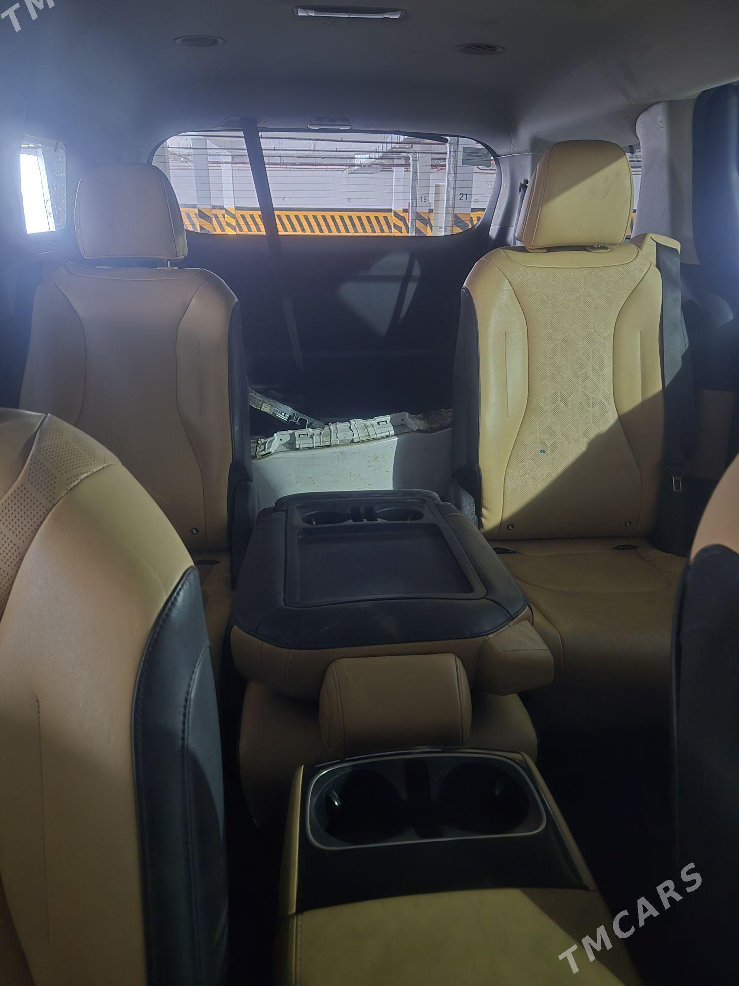 Kia Carnival 2022 - 580 000 TMT - Aşgabat - img 8